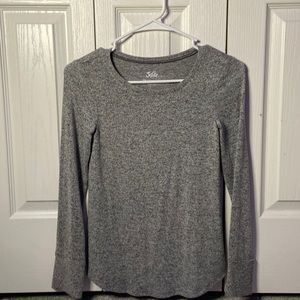 Girls Justice plain wash grey long sleeve top. Super soft!